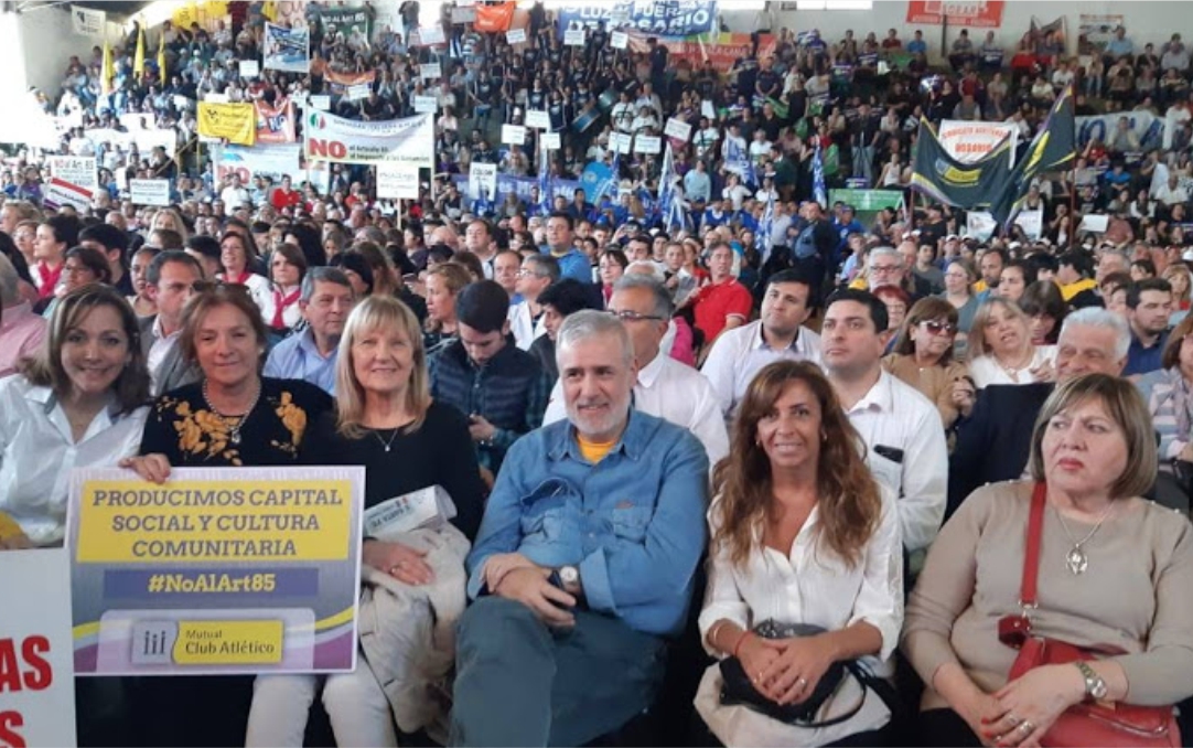 No Al Artículo 85, Acto Público