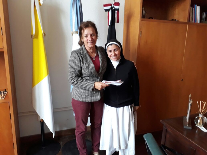 Junto al Colegio de las Hermanas